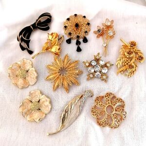 Vintage Gold Brooch Set, Christmas Decor, Kramer, Avon, Flower, Crystal Star